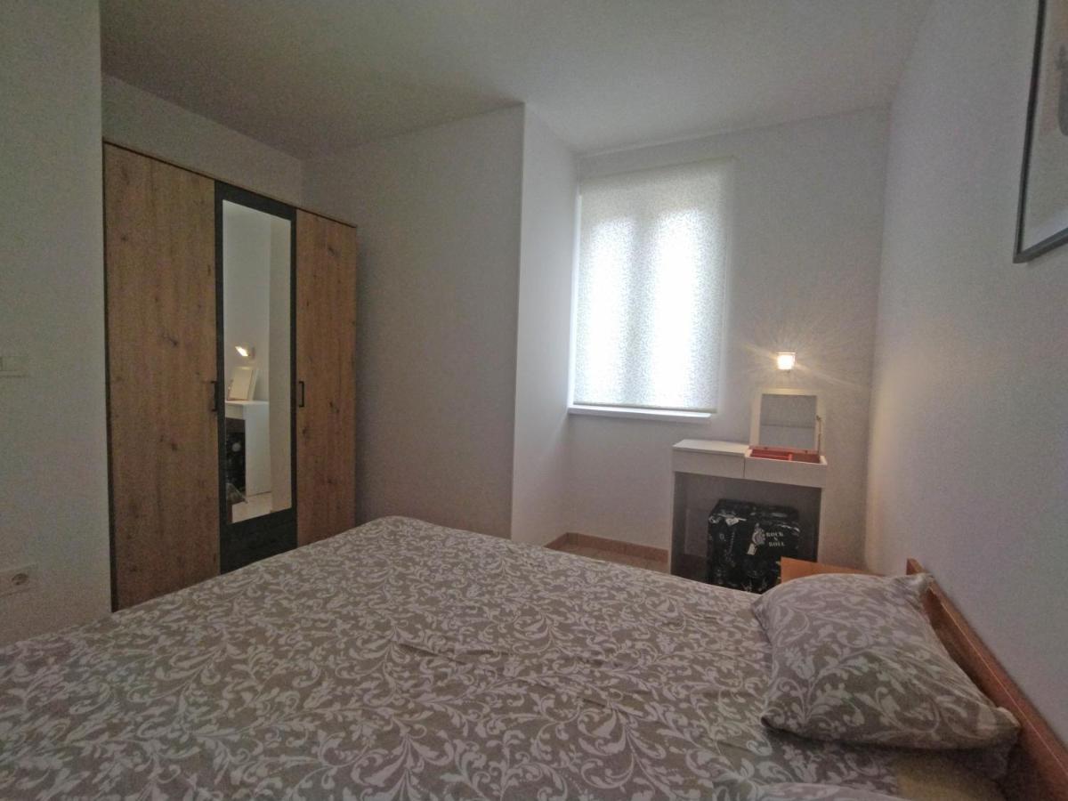 Apartment Suzie Q - Intermezzo With Sea View Rabac Exterior photo